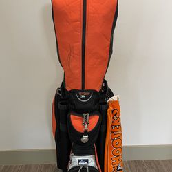 Hooters Restaurant DATREK Golf Bag Signed By John Daly 