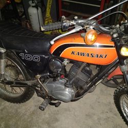 74 Kawasaki Dirt Bike 100cc