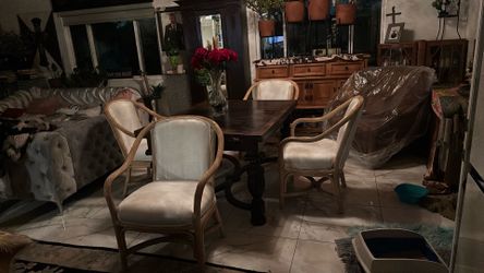 4 beautiful white chairs