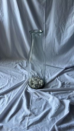 Clear decorative vase