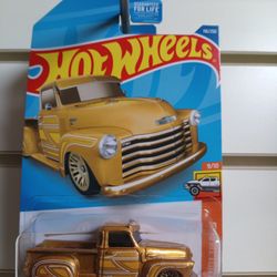 Hot Wheels 9/10 Gold La Troca Chevrolet Pickup