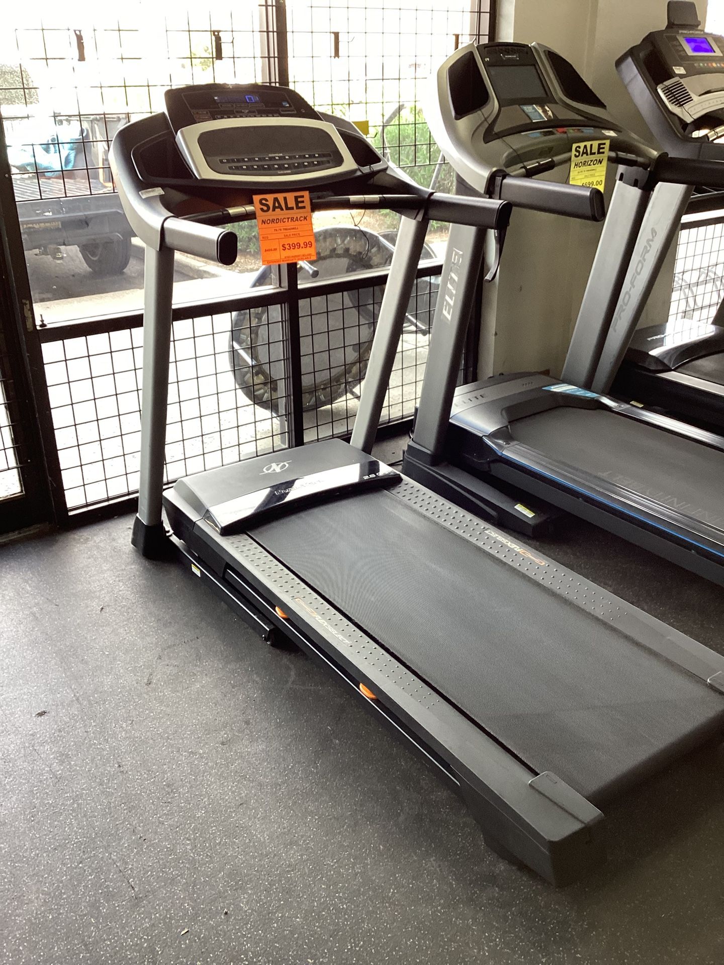 NordicTrack t6.7S Heavy Duty Folding Treadmill Includes Warranty