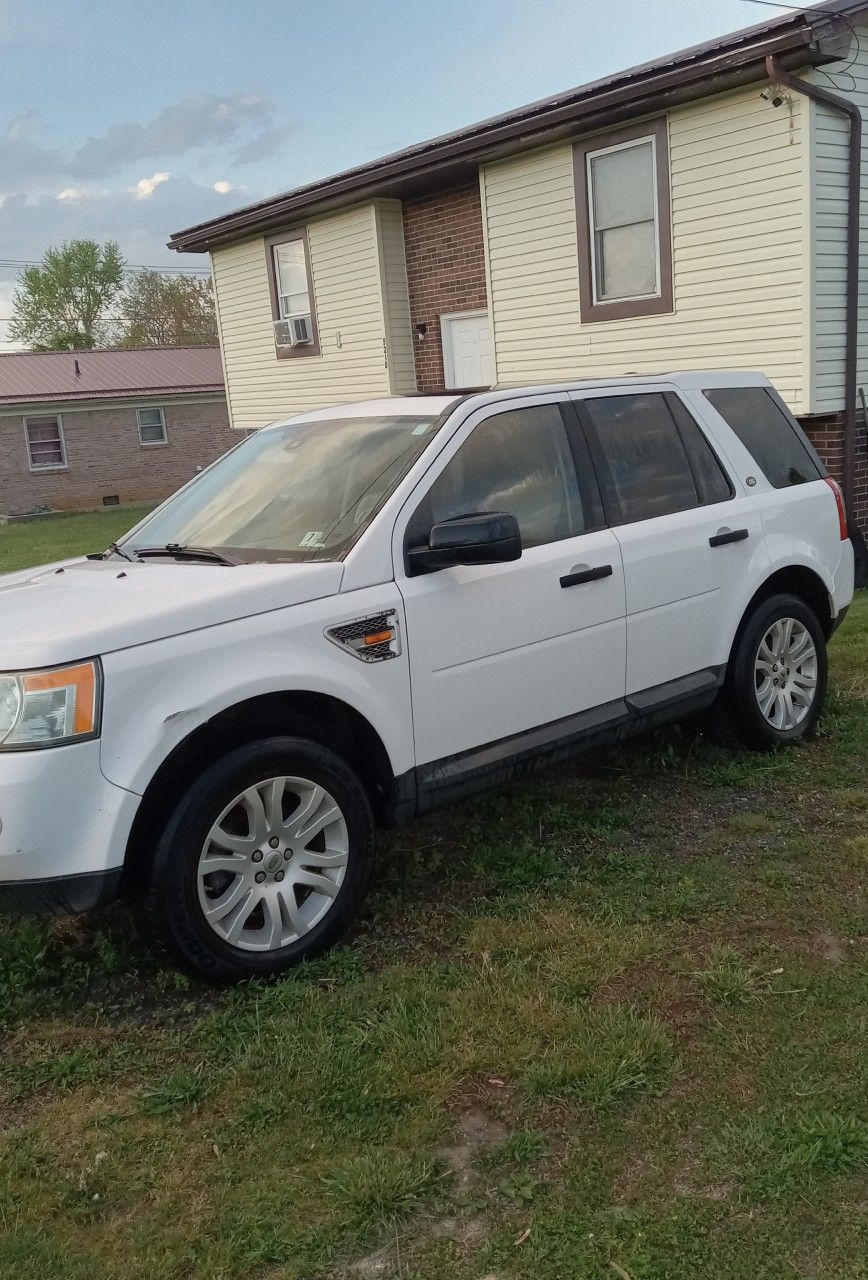 2008 Land Rover LR2