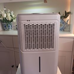 Dehumidifier 