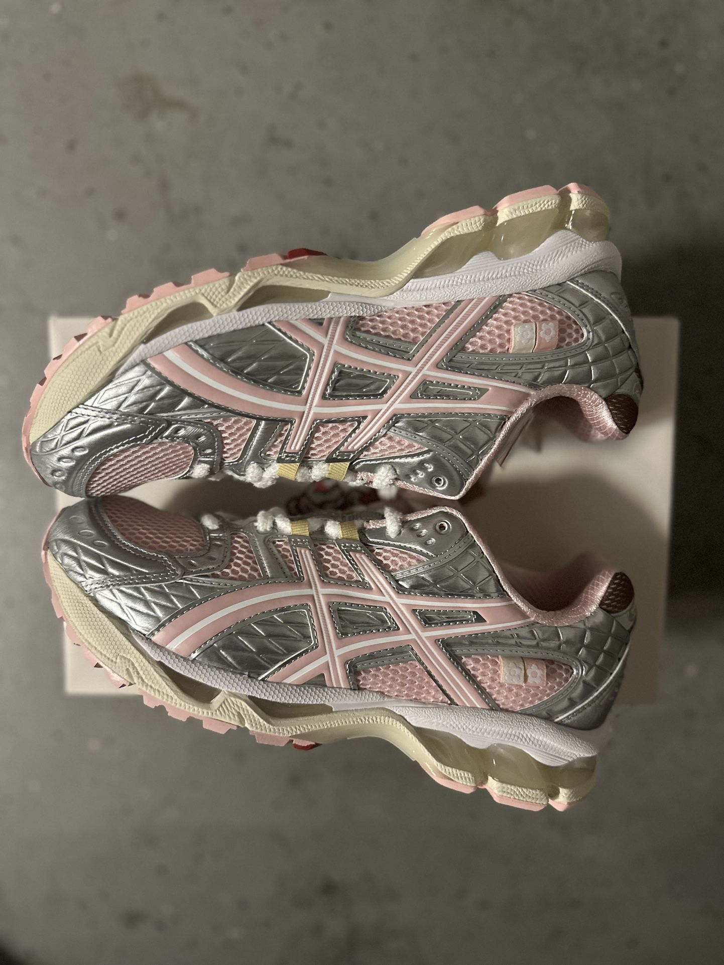 VANDY THE PINK x ATMOS - ASICS GEL NIMBUS 10.1