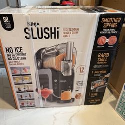 Ninja SLUSHi Professional Frozen Drink Maker FS301