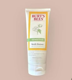 Burt’s Bees Facial cleanser Sensitive With Cotton Extract (6oz)