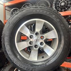 🔥 Set of 4 Toyota OEM 17” Rims 🔥 Perfect fit for: 4Runner, Tacoma, Tundra, Sequoia & Land Cruiser 🛞