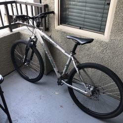 Specialized Hardrock Pro Mountain Bike