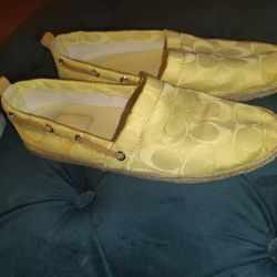 Yellow Cloth Coach Cloth Slip On Canvas Shoes 