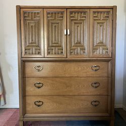 Vintage THOMASVILLE Oak Chest/Dresser