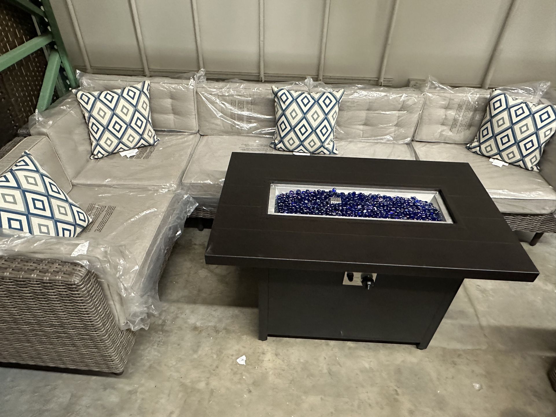 Outdoor Patio Furniture Sectional With Fire Pit Table 