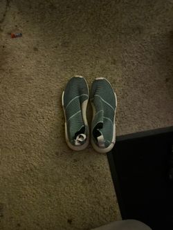 Adidas slip on