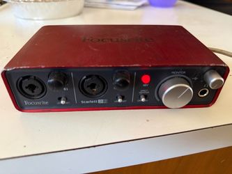 Focusrite Scarlett 2i2 USB Audio Interface 1st Generation Unit & Cable
