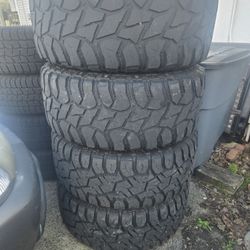 Truck Wheels 33x12.50R17