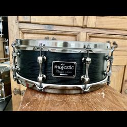 Drums - Majestic Concert Black Snare Drum Maple 14x6.5