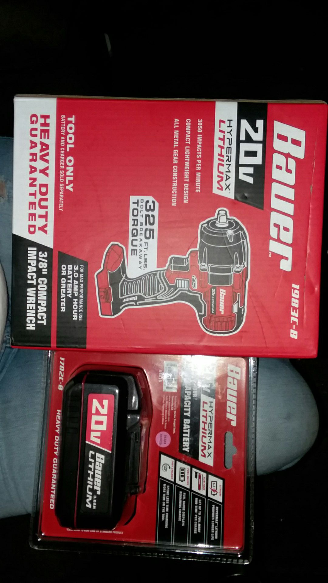 BRAND NEW BAUER 3/8" COMPACT IMPACT WRENCH WITH 3.0 BATTERY