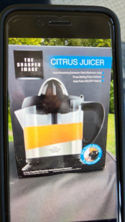 Citrus juicer