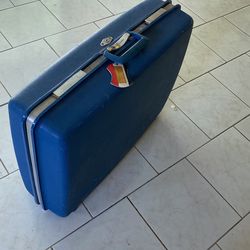Vintage Royal Traveler Suitcase