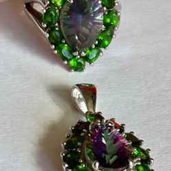 COLLEEN LOPEZ GREEN MYSTIC TOPAZ PENDANT RING SET size 5 ‼️ NEW - Display Item ‼️ See HUGE CHRISTMAS Gift Here ‼️ Stunning !! ‼️ price Is FIRM ‼️