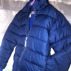 Hoodie kids jacket size 4-5 years old like new used a few times las winter