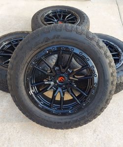 RIMS WHEELS, 275/60/20 FORD F150 FUEL WHEELS  BOLT PATTERN 6X135, BLACK ORIGINAL, NEW RIMS TIRES 60% FORD Raptor