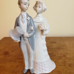 Lladro #4808 - Wedding Bride & Groom - Vintage Porcelain Figurine 