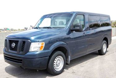 2017 Nissan NV3500 HD Passenger