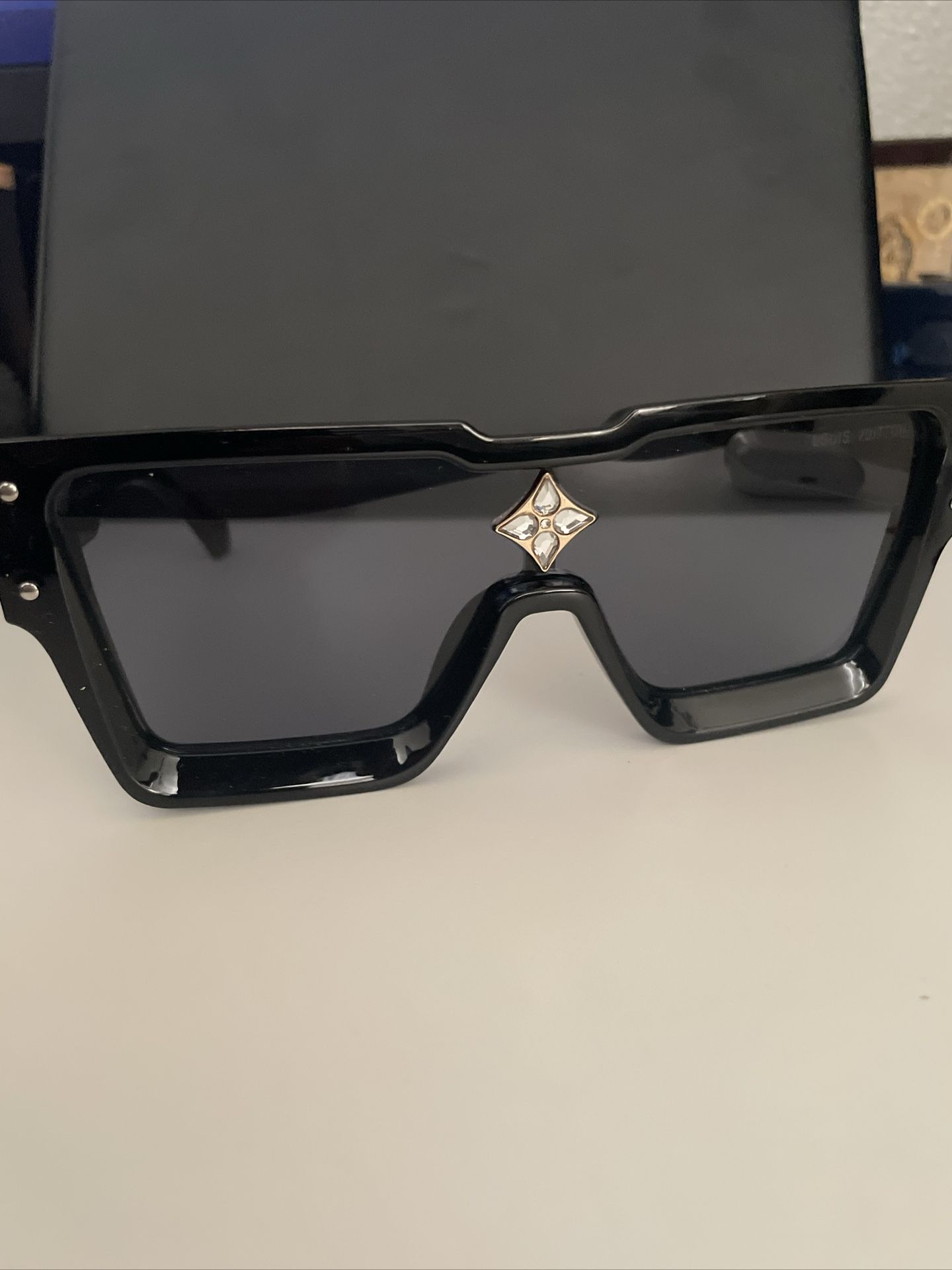 Louis Vuitton Cyclone Sunglasses