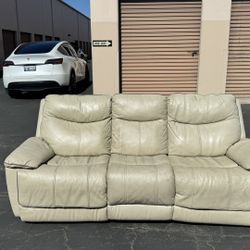 Messina Leather Power Reclining Sofa w/ Power Headrests Cream 