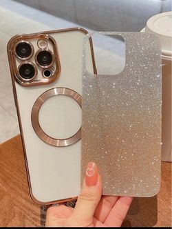 Gold edge transparent 16 Pro MagSafe phone case