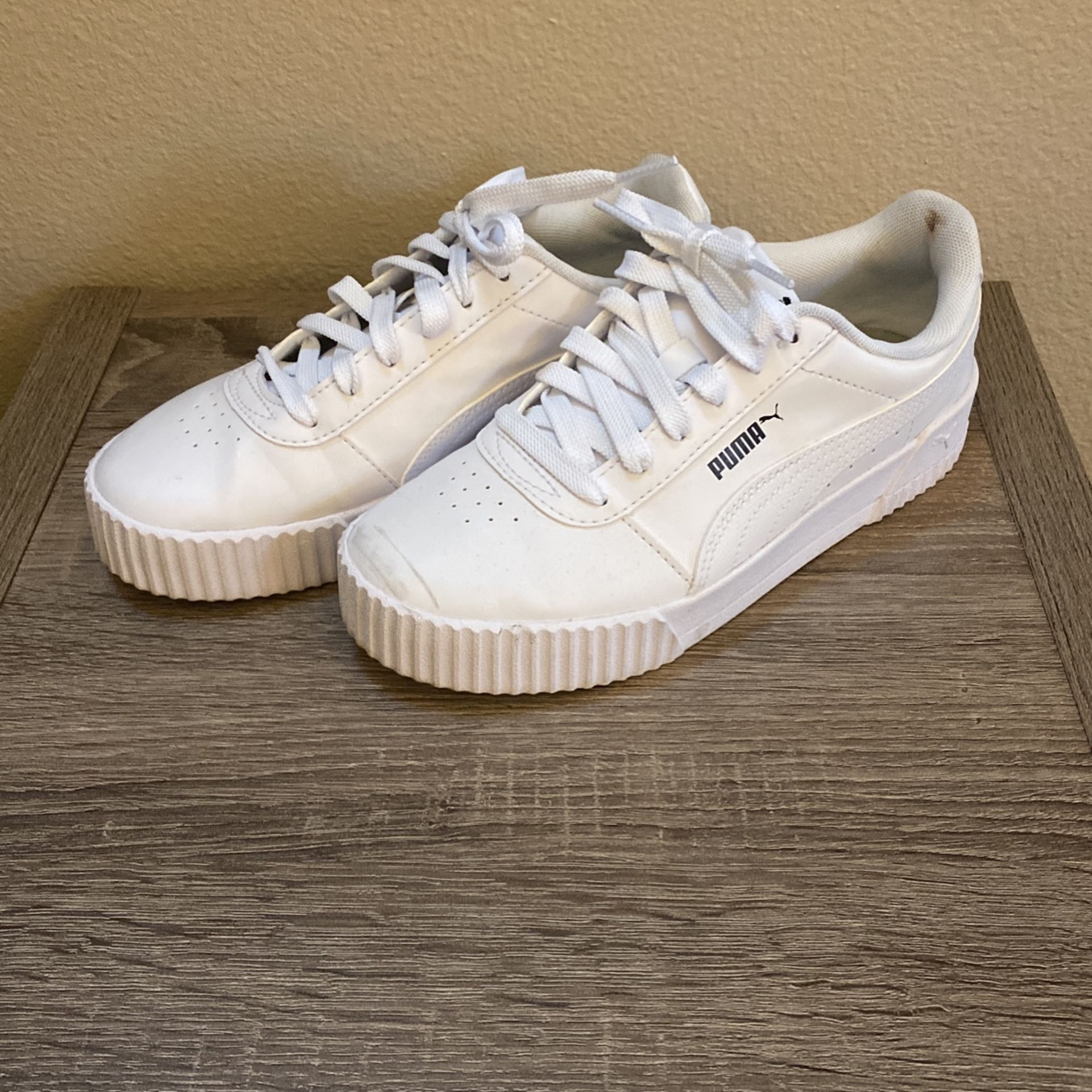 Puma White Leather Ladies Size 6