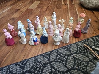 Avon Bottles Full 70s , Excellent Condition, Ladies