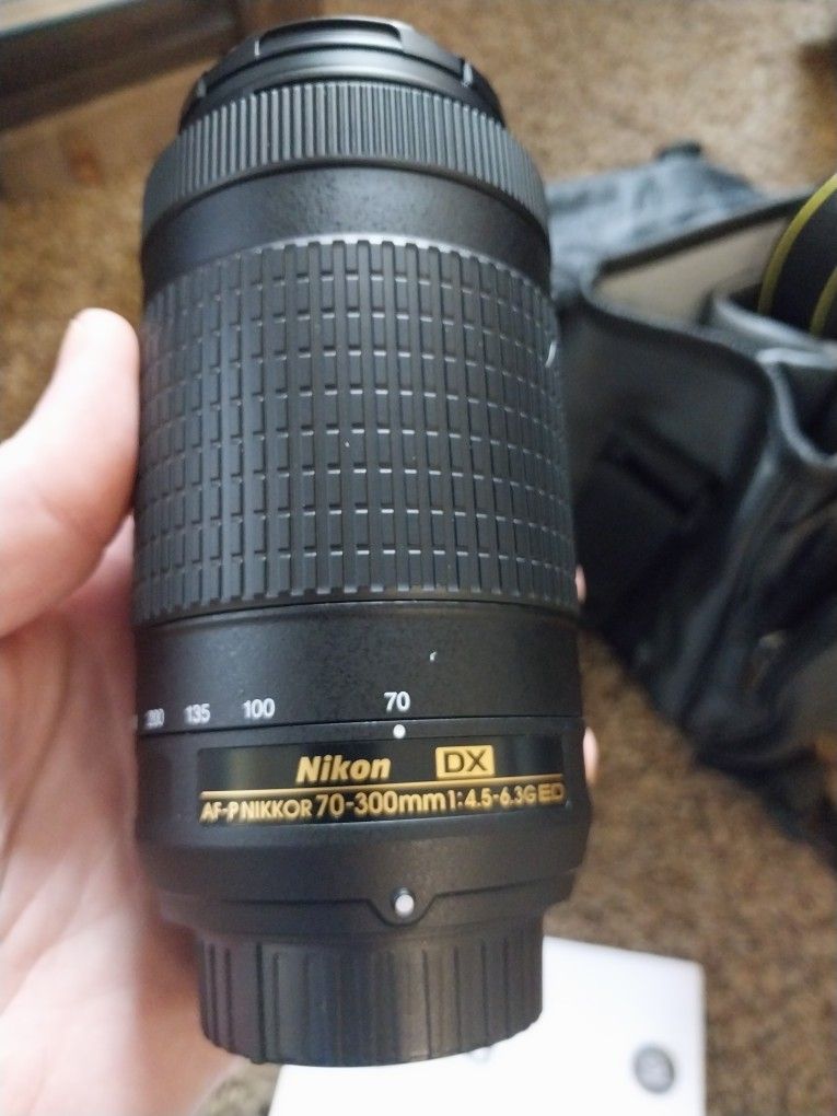 Nikon D5600 Camera