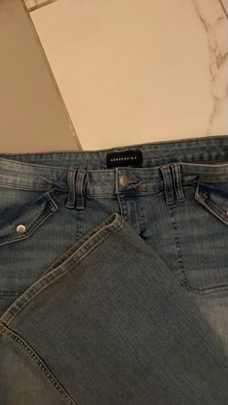 Aéropostale Light Wash Denim Jeans
