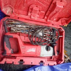 Milwaukee Corded Rotary Hammer Drill