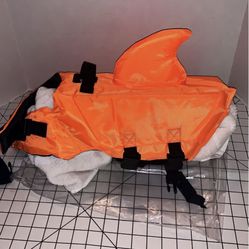 NEW DOGGY - SHARK LIFEJACKET 