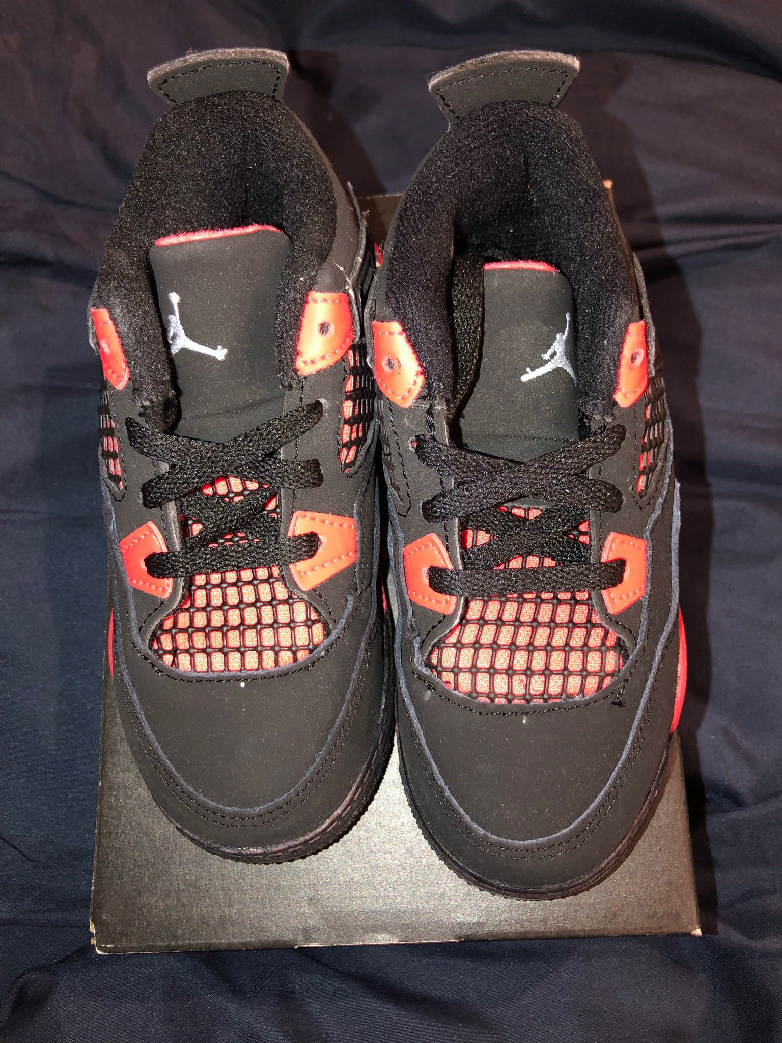 Jordan 4 ( Red Thunder)