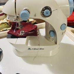 Sewing Toy Machine