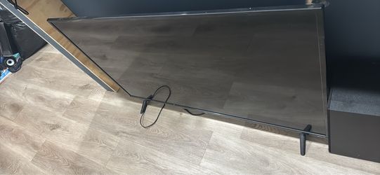 Tcl smart TV 43 “