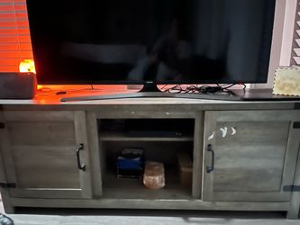 Tv stand L59 1/2 x 15 1/2 W x 23 3/4H in Summerlin