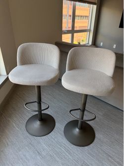Set of 2 Adjustable Bar Stools