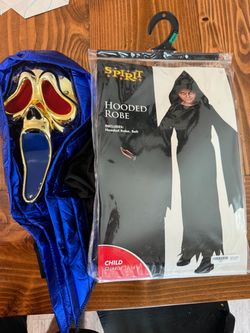 Kids scream mask and robe