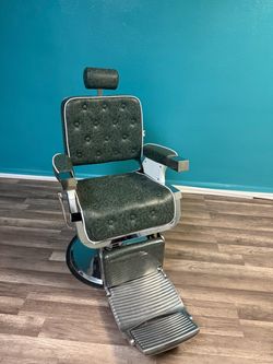 Professional Barber Chair Green Tufted Vinyl