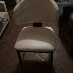 Single Chair 