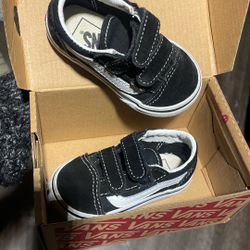 Old School Black And White Vans