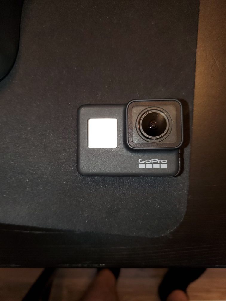 Go pro hero 7 black with head mount and clamp mount