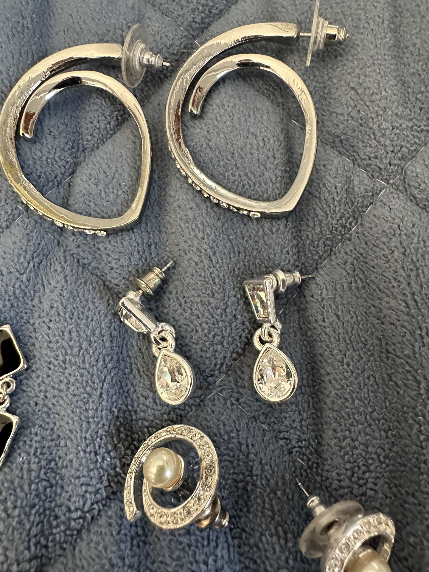 4 Pairs Of Earrings. 3 Crystal Stones And One Black Stone