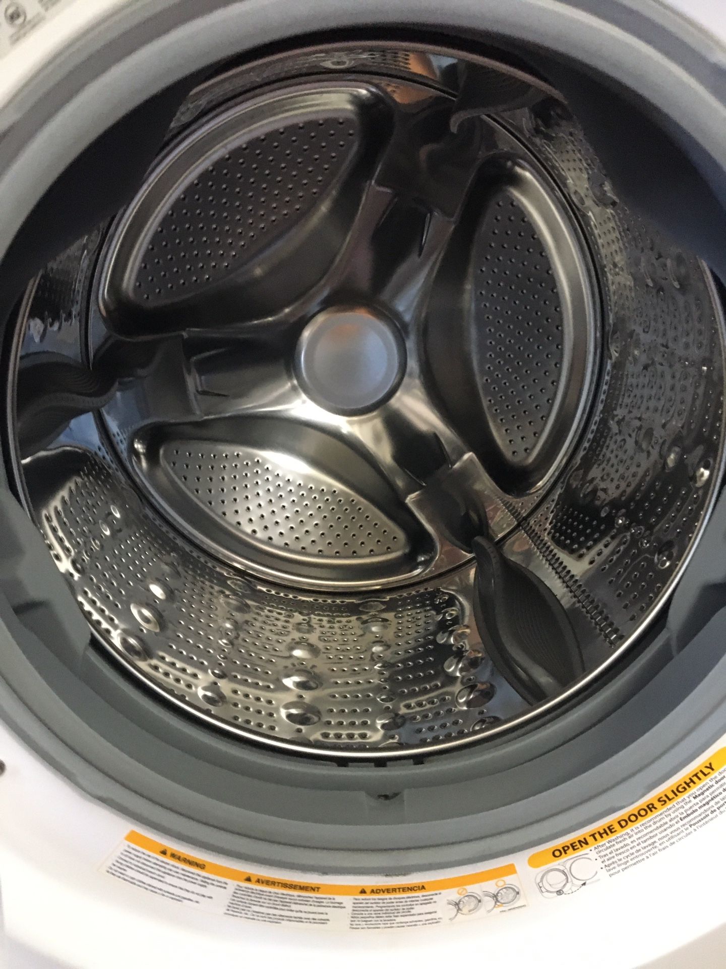 LG FRONT LOAD WASHER