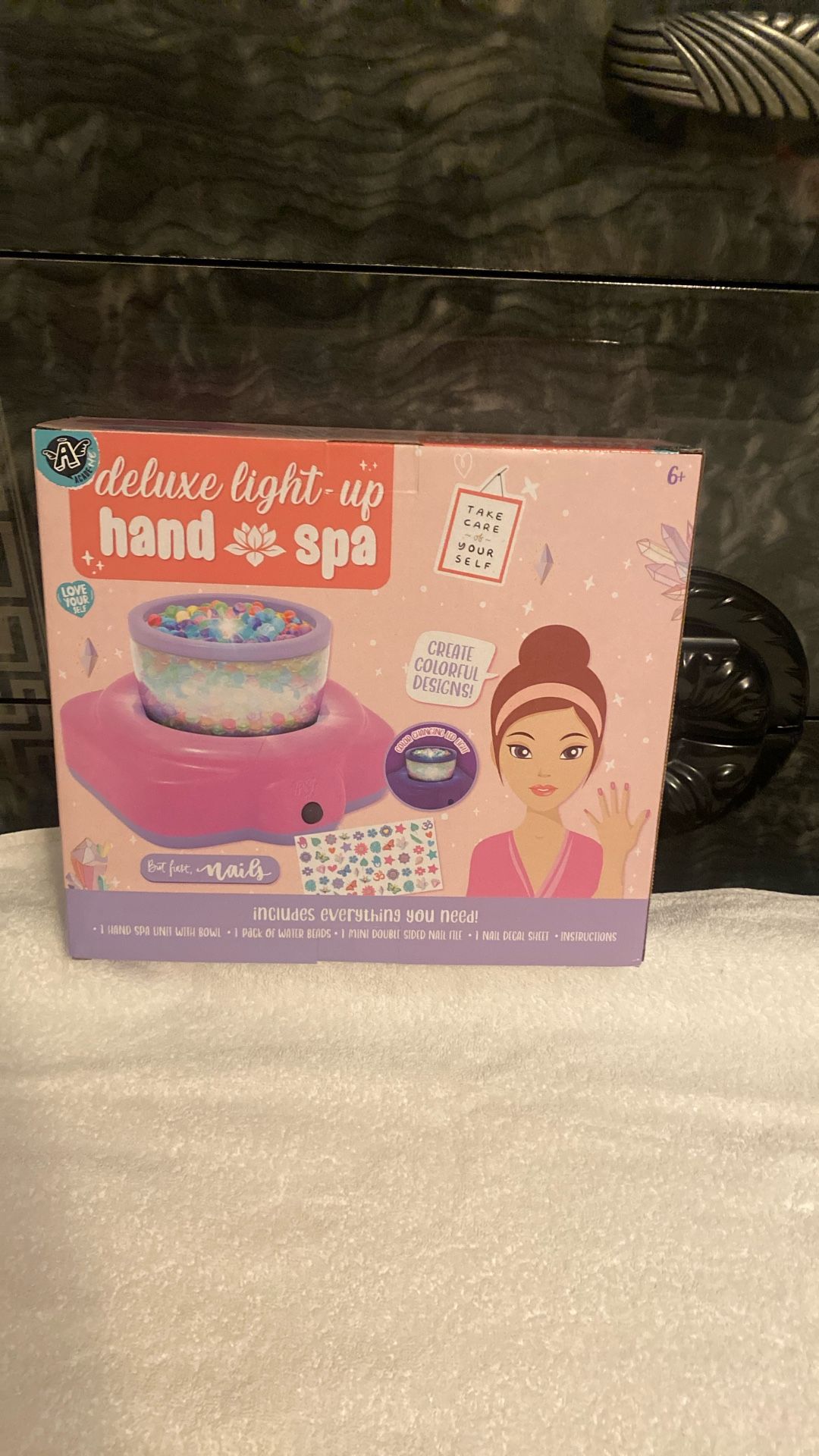 Deluxe Light-Up Hand & Spa